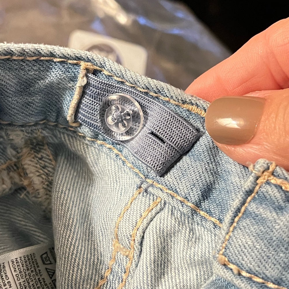 Old Navy Toddler Wide Legged Jeans with Floral Embroidery size 3T - Picture 5 of 6